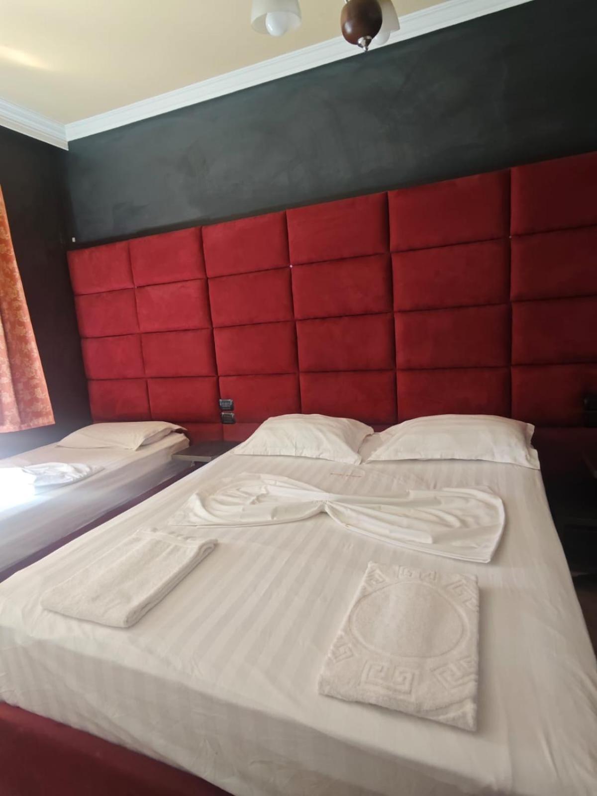 Boutique Artist Hotell Tiranë Eksteriør bilde